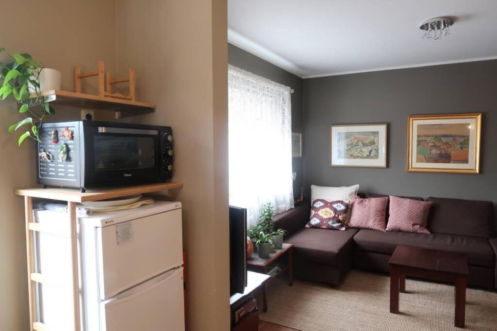 Warm And Welcoming Flat Downtown Akureyri Apartment ภายนอก รูปภาพ